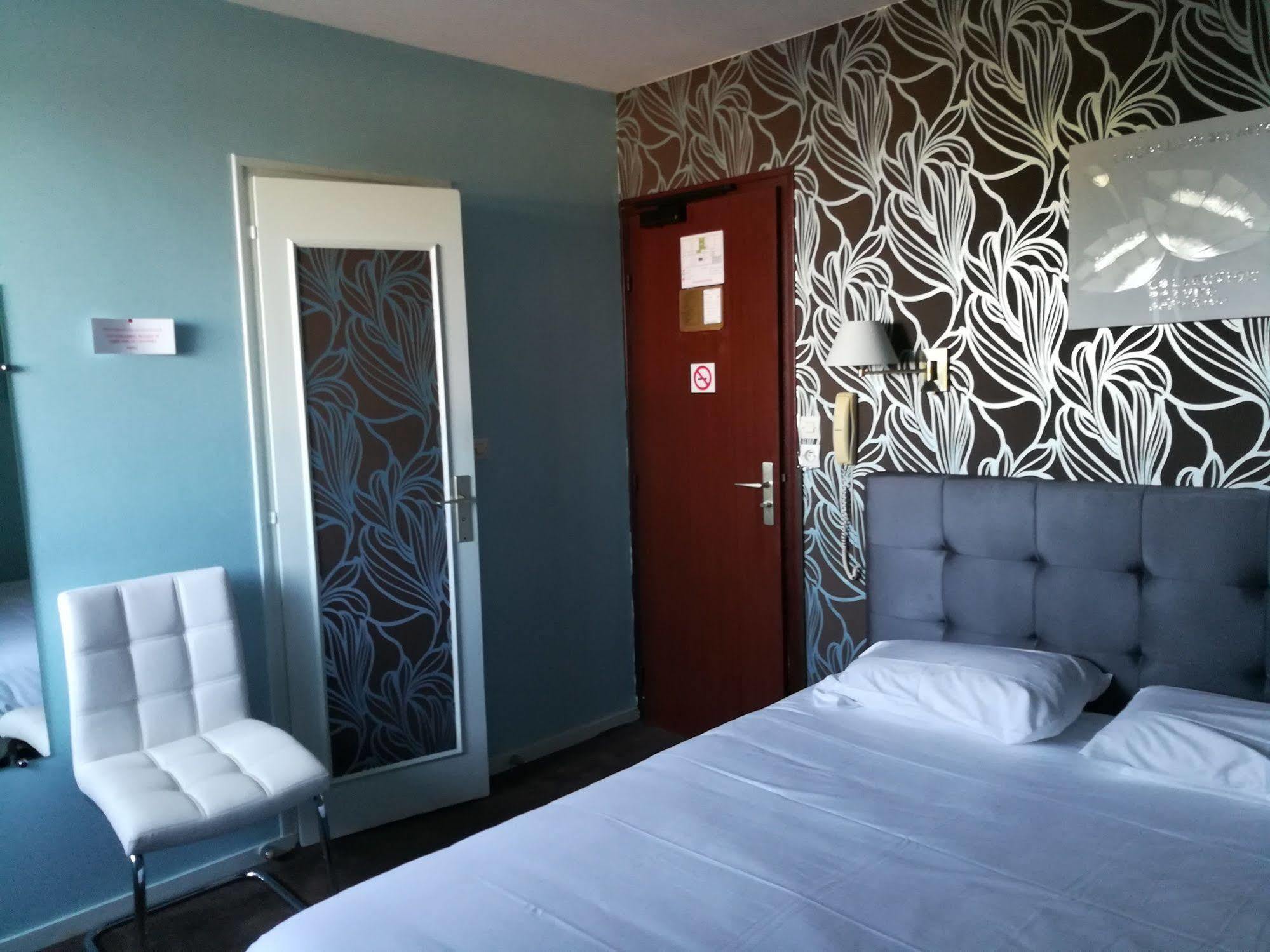 Contact Hotel Du Relais Thouars Exterior photo